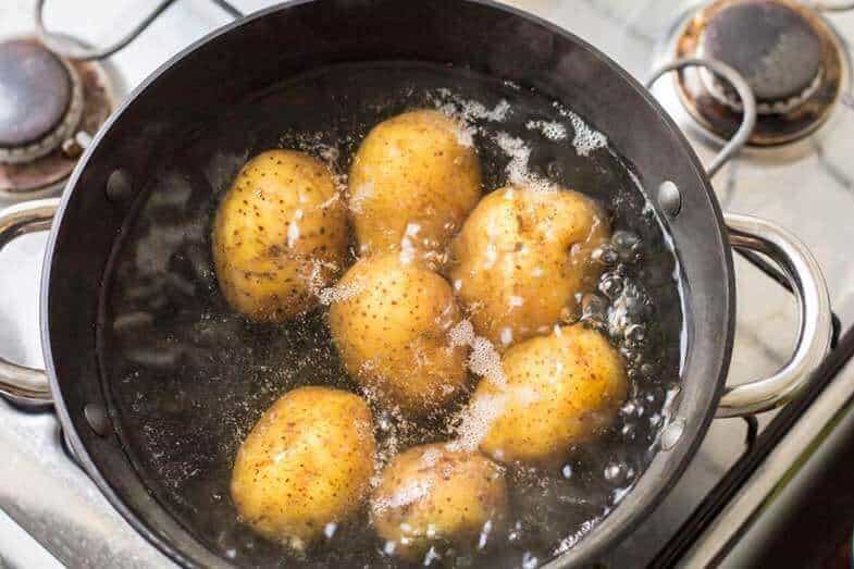 How Long Does it Take to Boil Potatoes? | HowChimp