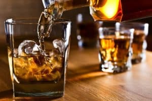 Rum Vs Whiskey - What is the Difference Between Them?