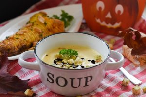 How Long Does Soup Last in the Fridge? [Chicken Soup, Vegetable Soup, and More]