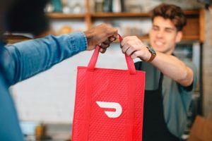 Read more about the article Does DoorDash Take Cash? [DoorDash Payment Methods]