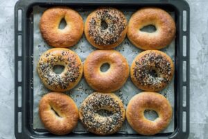 Read more about the article How to Toast a Bagel in the Oven