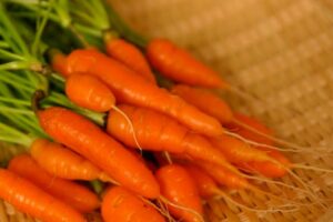 Read more about the article How Long to Boil and Steam Baby Carrots?
